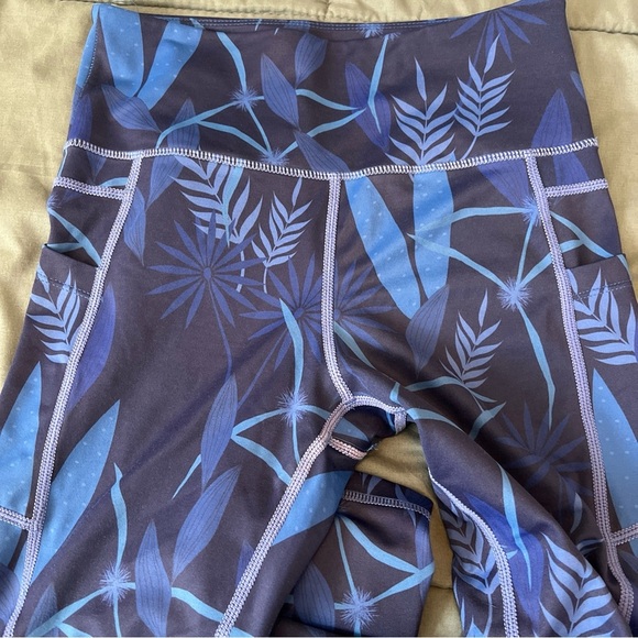 Zyia Tropical Print Blue Pocket Legging Size 4 - Picture 2 of 8